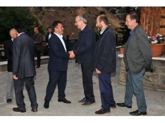 Başkan Çimen, Muhtar Ve Stk’larla İftarda Buluştu