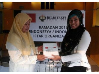 İhlas Vakfı İftar Sofraları Endonezya’ya Kadar Ulaştı