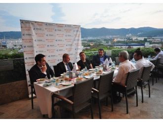 Optimum Ailesi İftar Yemeğinde Buluştu