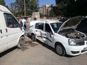 Siirt’te Trafik Kazası: 2 Yaralı