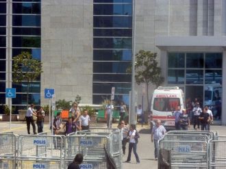 Hasan Ferit Gedik Davasında Gerginlik: Üç Gözaltı