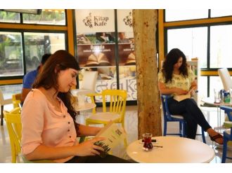 Bucalılar Kitap Kafe’yi Çok Sevdi