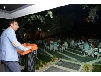 Belediye Başkanı İmamoğlu Şoförlerle İftarda Buluştu