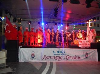 Ramazan Gecelerinde Mehter Coşkusu