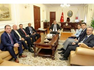 Barolar ’Avukatlık Yasası’nda Düzenlemeler İçin Düğmeye Bastı