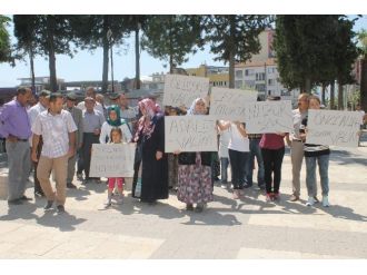 Köylülerden Valiye Muhtar İsyanı