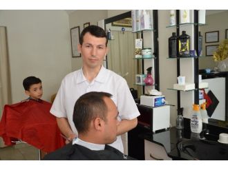 Berberlerde Bayram Mesaisi Başladı