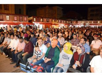 Ramazan Sokağında İbrahim Sadri Rüzgârı