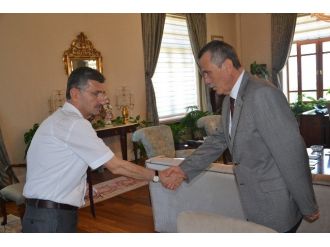 Turgutlu Kaymakamı Nazmi Günlü’den Vali Bektaş’a Veda Ziyareti