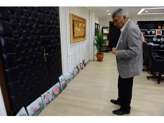 Isparta Gülü Tablolara Yansıdı