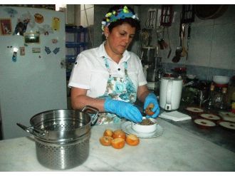 Mandalina Dolması Türk Ve Dünya Mutfağına Girmeye Hazırlanıyor