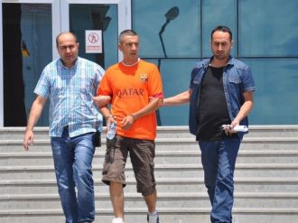 2 İş Yerinden Telefon Çalan Hırsız Kaçamadı