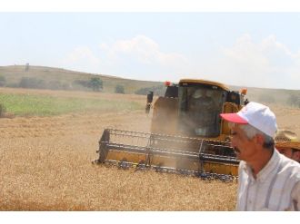 Hasat Zamanının Gelmesiyle Biçerdöver Kontrolleri Başladı