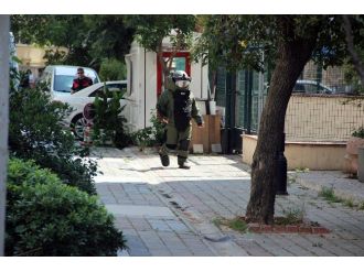 Abd Konsolosluğu Önünde Bomba Paniği