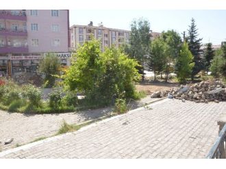 Erciş Belediyesi’nnden Park Yapımı