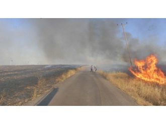 Anız Yangını Nedeniyle Direkleri Yanan Köyler Elektiriğe Kavuştu