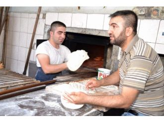 Ramazan Ayı Fırıncıların Yüzünü Güldürdü