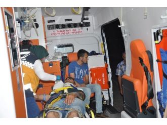 Parçalanan Araçtan Sağ Kurtuldular