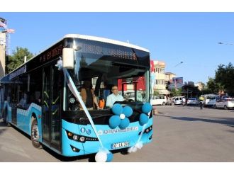 Belediye Başkanı Otobüs Şoförlüğü Yaptı