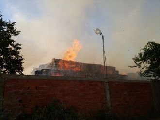 İzmir’de Oluklu Mukavva Ve Ambalaj Fabrikasında Yangın