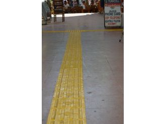 Kuşadası’nda Engelliler İçin Sokak Ve Caddelerde Düzenleme