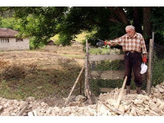 Mahallede Kışın 7, Yazın 20 Kişi Yaşıyor
