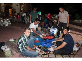 Ardıç Ağacı Grubu Organik Sahur Yemeği Verdi