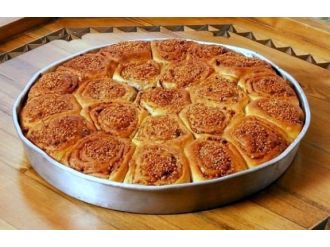 Bayramların Vazgeçilmezi Cevizli Lokum Siparişine Yetişemiyorlar