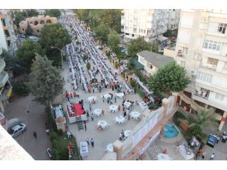 Kumluca’da Geleneksel Kadir Gecesi İftarı