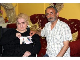 (Özel Haber) Felçli Hasta, Eşinin Sevgisiyle Hayata Tutundu