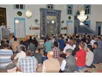 Kırka’daki Camiler Kadir Gecesi Nedeniyle Doldu Taştı