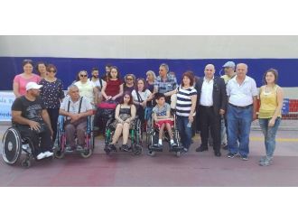 İdo Engelli Vatandaşları Ücretsiz Avşa’ya Götürüyor