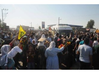 Ypg Ve Ypj’lilerin Cenazeleri Cizre’de Defnedildi