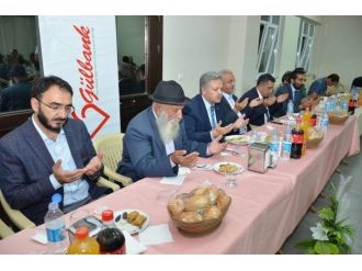 Alevi Ve Sünniler Birlikte İftar Açtı