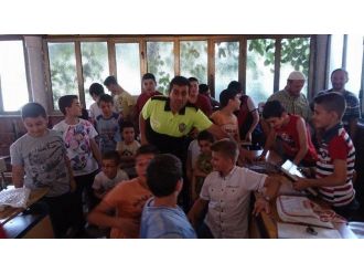 Camide Trafik Kurallarını Öğrendiler