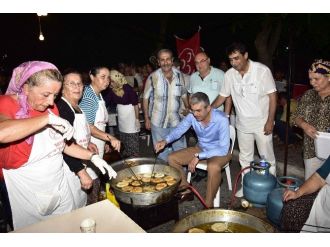 Mhp Kadir Gecesi’nde Pişi Dağıttı