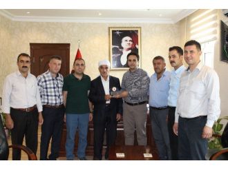 Şehit Yakınları Ve Gazilerden Kaymakam Dundar’a Plaket