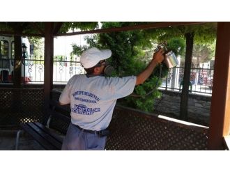 Kartepe’de Kamusal Alanlara Bayram Bakımı