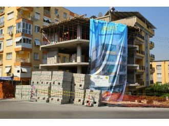 Buca’daki Bem Binası Hızla Yükseliyor