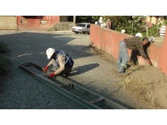 Türkali’de Elektrik Direkleri Yenileme Çalışmaları