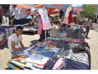 Muş’ta Bayram Pazarı Kuruldu