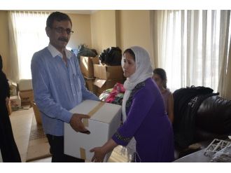 Mum Işığı Derneği’nden 300 Aileye Gıda Ve Giyim Yardımı Yapıldı