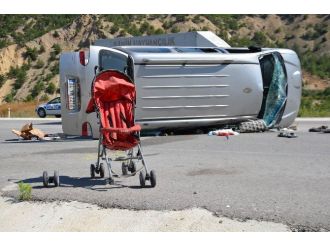 Sivas’ta Minibüs Devrildi: 8 Yaralı