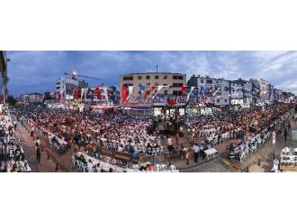 Sultanbeyli’de 20 Bin Kişilik Dev İftar