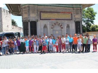 Zeytinburnu Belediyesi Bilgi Evleri’nden Topkapı Sarayı Gezisi