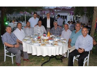 Başkan Karaosmanoğlu’ndan Meclis Üyelerine İftar