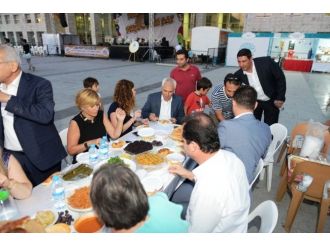 Nilüfer’de Kardeşlik Sofrası Kuruldu