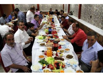 Hastane Yönetiminden Kurum Amirlerine İftar