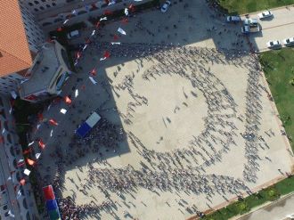 Denizli’de Bin Öğrenciye Bayram Hediyesi Bisiklet