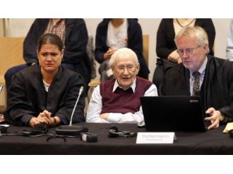 Eski Ss Subayı Groening 300 Bin Kişinin Ölümünden Suçlu Bulundu